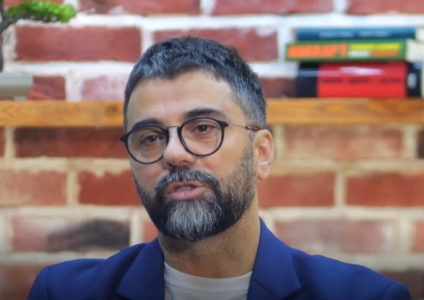 Artan Behrami: Kosovës i duhet një kryeministër normal si Bedri Hamza, që e transformon vendin