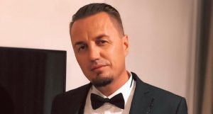 Blero bëhet gati për dasmën e tretë? (Foto)