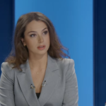 Kica-Xhelili ironizon me VV për ChatGPT: Pyeteni se çfarë bëjnë populistët kur janë në krizë morale