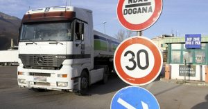 Shqetësuese, importi arrin mbi 3.3 miliardë euro vetëm në gjysmë parë të këtij viti