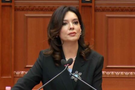 Spiropali: Shqipëria është në pararojë për anëtarësim në BE, Serbia mbrapa, nuk i pranon krimet dhe pastrimin etnik në Kosovë