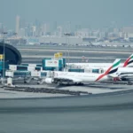 Emiratet e Bashkuara Arabe rifillojnë fluturime të kufizuara mes kaosit ajror në Lindjen e Mesme