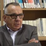 Hasani kritikon ashpër Osmanin: Tërheqja djallëzore nga presidentja është shkelje e Kushtetutës