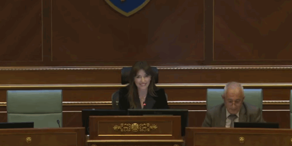 Edhe 30 minuta kohë për zgjedhjen e Presidentit: Haxhiu thotë se seanca mund të vazhdojë nëse plotësohen kushtet