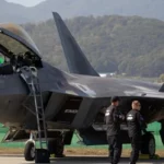 Arrijnë në Izrael aeroplanët e ‘padukshëm’ amerikanë F‑22