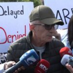 “Emocionalisht i lodhur”, babai i ish-policit Arbnor Spahiu: Ai po vuan se po mbahet padrejtësisht në burg