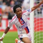 Barcelona përgatit 60 milionë euro për yllin 20 vjeçar të  Lyonit