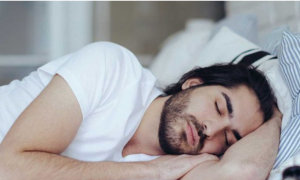 Shtatë mënyra për të fjetur më mirë nëse keni diabet