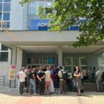 Greva e punëtorëve të sigurimit fizik në QKUK vazhdon, të hënën hapen ofertat e reja