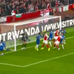 Zhbllokohet derbi, Arsenali kalon në epërsi ndaj Chelseat