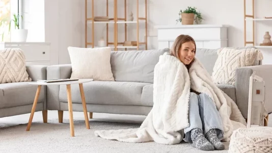 Këto këshilla praktike do t’ju ndihmojnë ta mbani shtëpinë tuaj më të ngrohtë gjatë dimrit