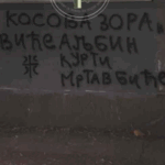 Grafite kërcënuese ndaj Kurtit në veri, rasti iniciohet si kanosje