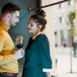 Rregulli i 3 sekondave: Arti i heshtjes që ju bën më tërheqës në takimin e parë