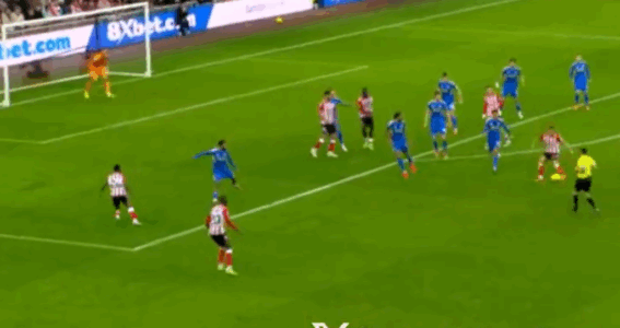 Asist fantastik nga Granit Xhaka, Sunderland në epërsi ndaj Leeds