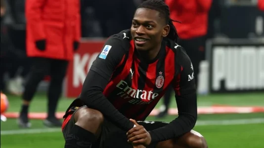 Okan Buruk paralajmëron skuadrën e tij: Nuk kemi mbaruar ende punë, Juventusi është skuadër e shkëlqyer