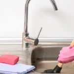 Ky produkt i zakonshëm kozmetik zhbllokon gypin e lavamanit për vetëm pak minuta