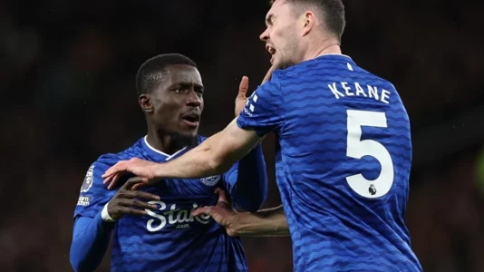 7 arsye pse dhembin kockat e fytyrës: Shkaku shpesh nuk është aty ku mendoni