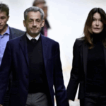 Dorë për dore me bashkëshorten, ish-presidenti francez niset drejt burgut