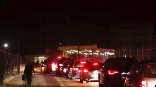 Dy orë pritje te Dheu i Bardhë për të dalë nga Kosova