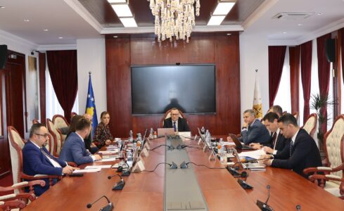 KPK mban takim të mbyllur, flasin për vendimin e Supremes