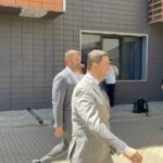 Osmani nis takimin me Krasniqin