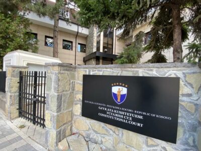 Beteja juridike: 16 ligjet e kontestuara ende në Kushtetuese