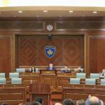 Kuvendi i bllokuar, pushimet e deputetëve në pikëpyetje