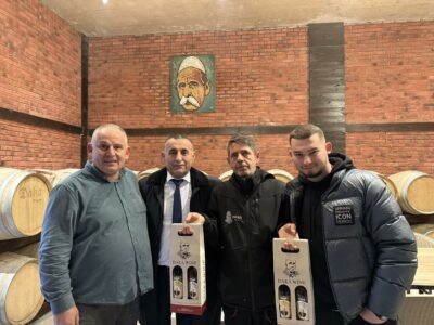 Brahimaj në Rahovec, viziton dy bodrumet e verës: Shembuj të mirë të përkushtimit ndaj punës