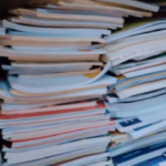 Prindërit kërkojnë që librat shkollorë të shpërndahen nga shkollat, jo të blihen vetë
