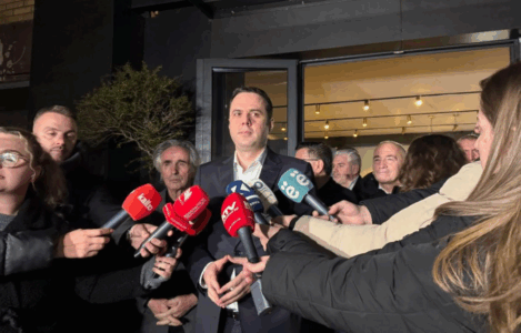 Lumir Abdixhiku: Detyrohem me qëndru si kryetar nëse nuk pranohet dorëheqja