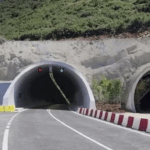 Digjet vetura në Llogara, gjendet një person i djegur