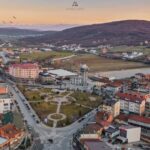 Derisa demokracia flet, Dragobili i Malishevës përballet me mungesë të rrymës