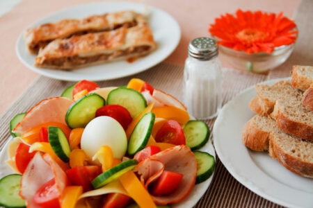 Si ndikon orari i mëngjesit në shëndetin tuaj afatgjatë?