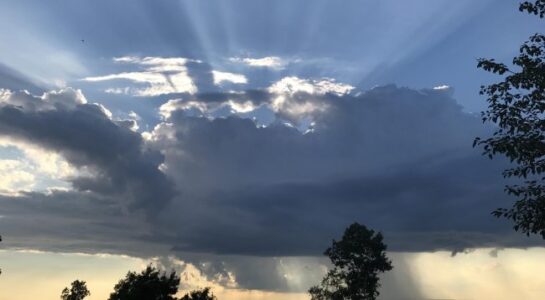 Moti këtë fundjavë: Vranësira e diell