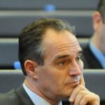 Hasani: Limaj të vijë tek PDK-ja dhe ta kërkojë mbështjetjen