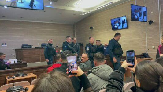 “Nuk jam fajtor”  – Të akuzuarit në rastin Banjska mohojnë përgjegjësinë para gjykatës