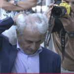 Mediumi britanik shkruan për protestën e Arianit Koci: Me makinë rroje kundër ngërçit politik në Kosovë