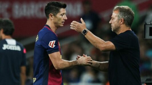 Hansi Flick i kërkon drejtuesve të Barcelonës transferimin e pasardhësit të Lewandowskit