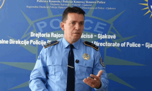 ‘‘Mbeti i bllokuar nën kamion’’, ‘‘shoferi është ndaluar për 48 orë’’ – Policia jep detaje ku një person në Gjakovë vdiq në vendin e punës