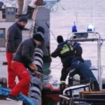 20-vjeçari shqiptar nxirret i vdekur nga deti pasi e la nënën në koma