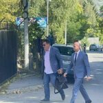 Sulmi ndaj gazetarëve në Leposaviq, Simiq paraqitet në gjykatë