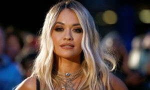 Rita Ora: Komuniteti LGBTQIA+ janë heronjtë e individualitetit