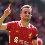 VIDEO| Moment prekës, ish-kapiteni i Liverpool-it shpërthen në lot gjatë homazheve për Diogo Jotën