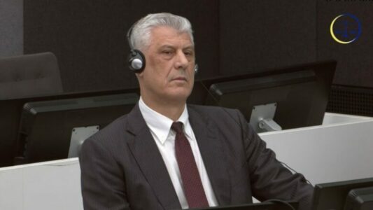 Mbrojtja e Thaçit planifikon t’i thërrasë 12 dëshmitarë, ajo e Krasniqit pesë