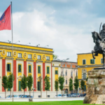 Raporti – Këto janë qytetet më të zhurmshme në Shqipëri