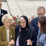 Von der Leyen në Srebrenicë, bën homazhe për viktimat e gjenocidit