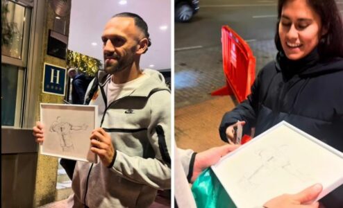 Vedat Muriqi takon një tifoze, pranon një dhuratë nga ajo