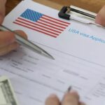 Trump vendos tarifë prej 250 dollarësh për turistët, u rikthehen paratë nëse nuk thyejnë ligjin