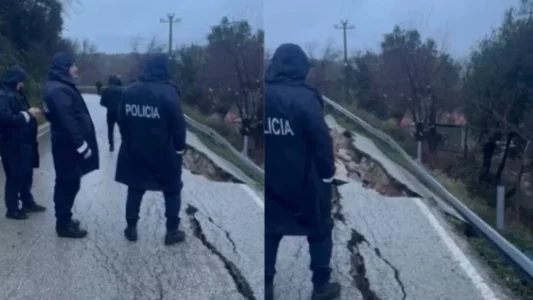 Përkeqësohet situata nga reshjet e dendura në Shqipëri: Shembet rruga, dëme në dy banesa