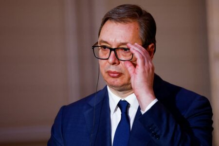 Nxehet Vuçiq për paraburgimin e Popoviqit: Mund të ketë pasoja të paparashikueshme